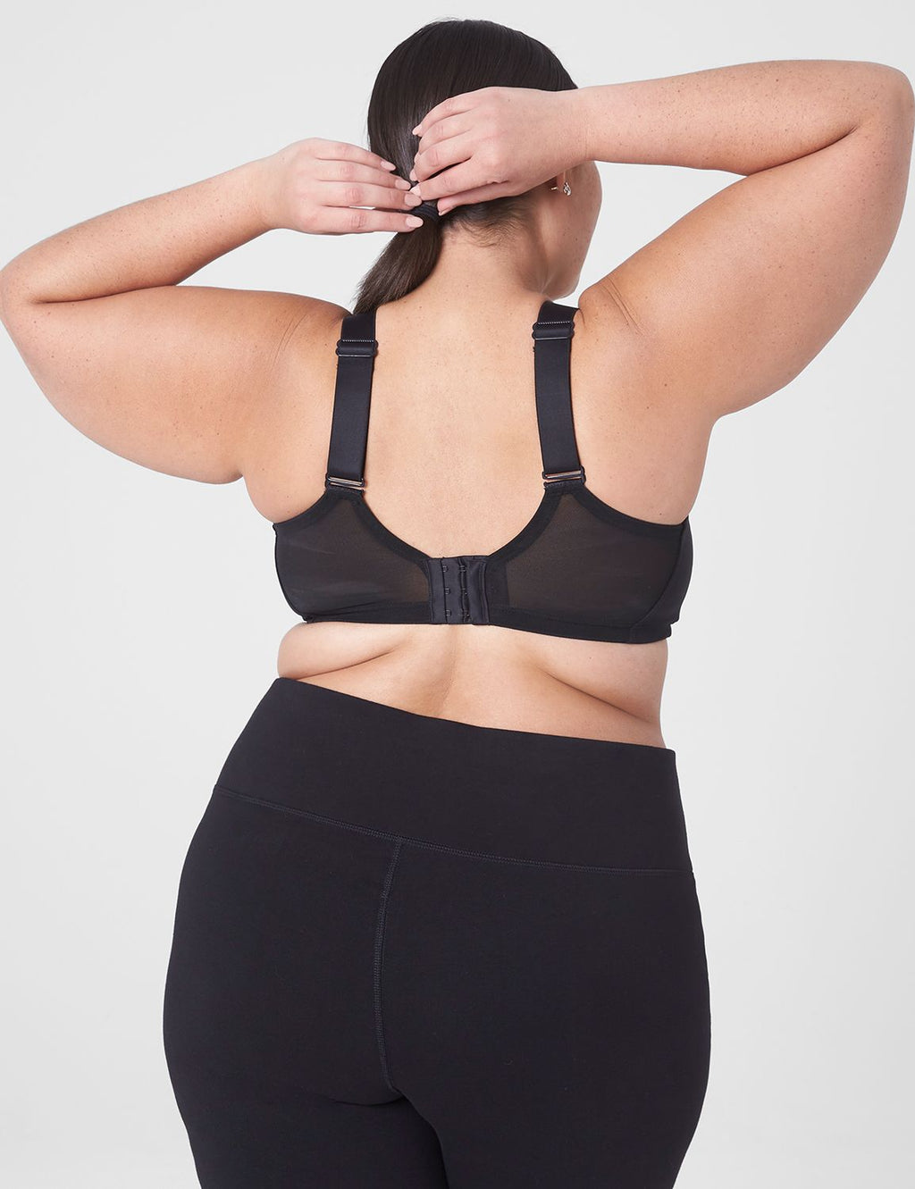 LIVI RT3 Wireless Seamless Sports Bra with Medium Impact