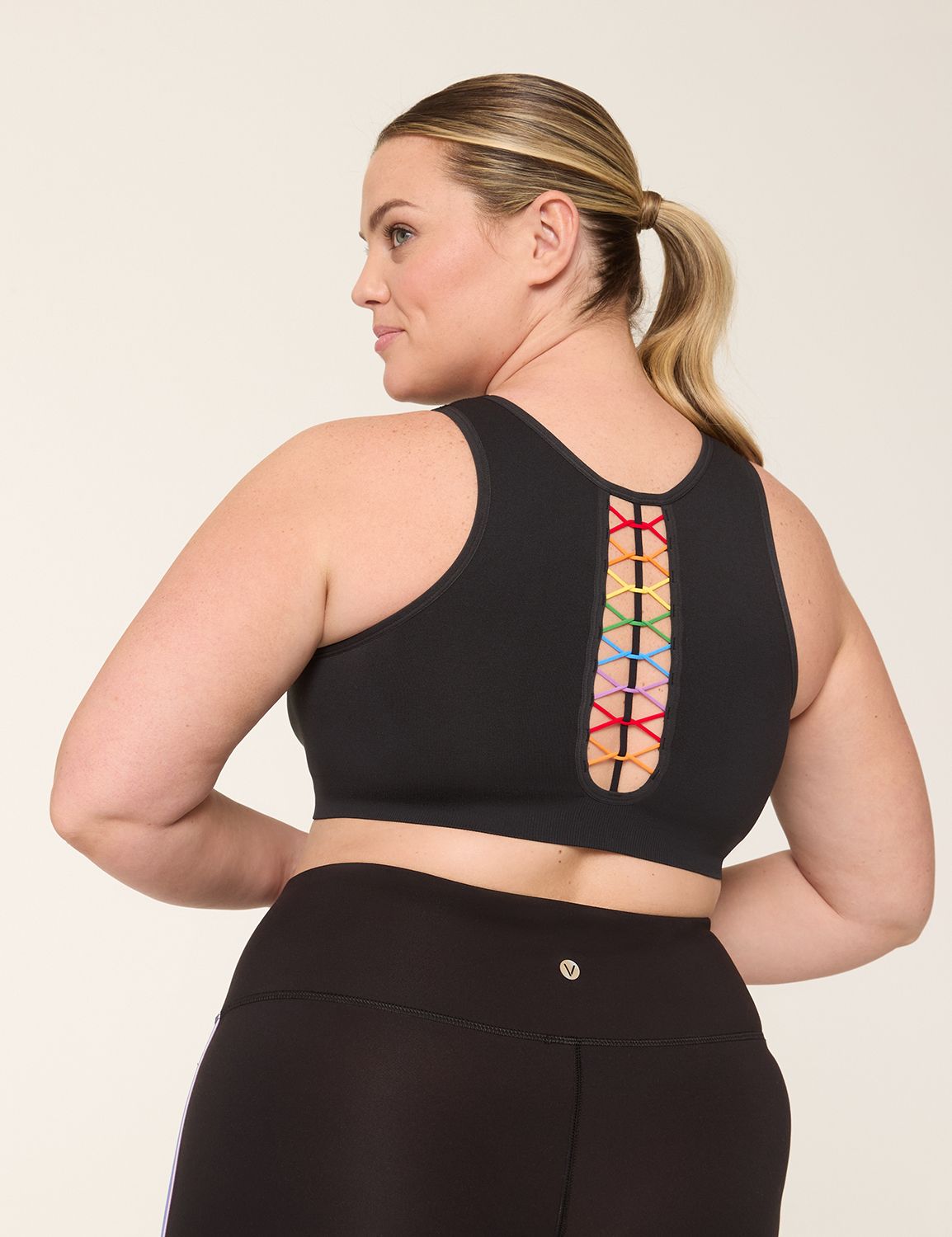 LIVI RT3 Wireless Seamless Sports Bra with Medium Impact